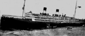 Enfonsament del Principessa Mafalda. Imatge extreta de delamarlosbarcos.wordpress.com
