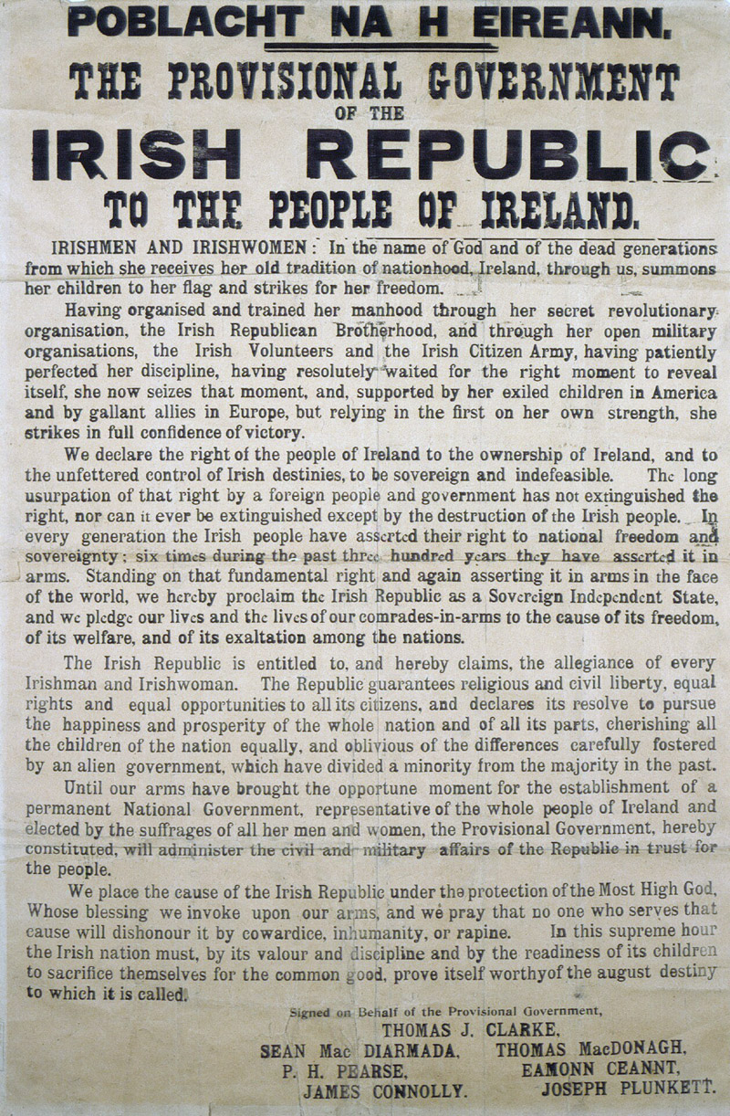 Proclamació de la República Irlandesa, 24 d'abril de 1916. Tots els signants, juntament amb altres dirigents republicans, serien afusellats quan l'Alçament va ser derrotat.