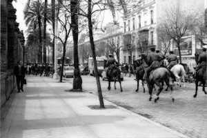 Càrrega de la policia a cavall en una manifestació, 1968