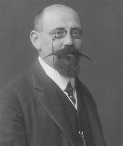 L'austromarxista Karl Renner l'any 1905. Fou un dels majors estudiosos sobre el fenomen nacional en el context austríac entre 1899 i 1918. Font: Viquipèdia