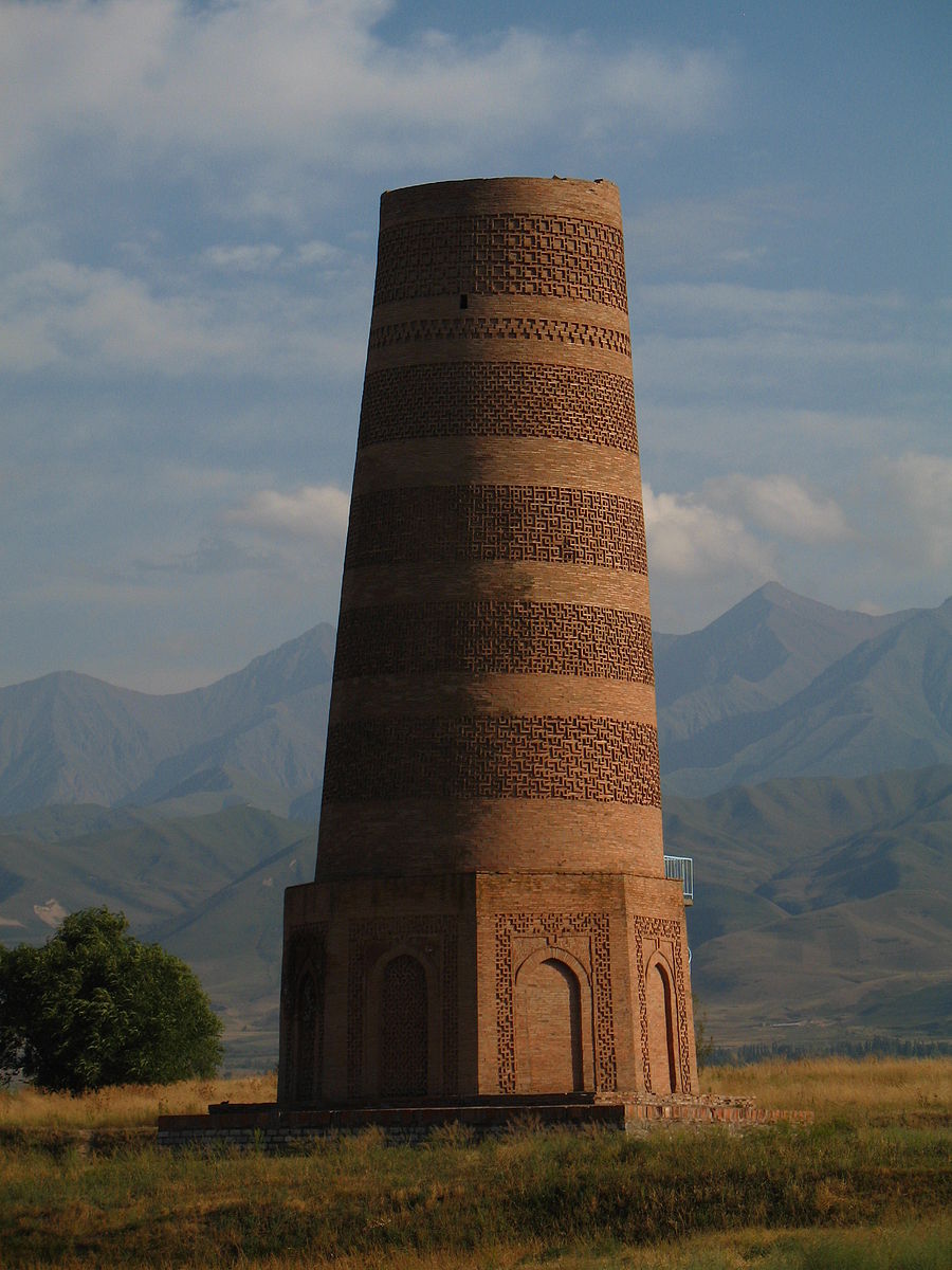 Torre de Burana (Font: Firespeaker, Wikimedia Commons)