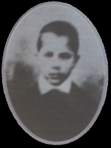 Fotografia de Carlos Gardel aportada per Berthe Gardes. Font: http://gardel.unsl.edu.ar/